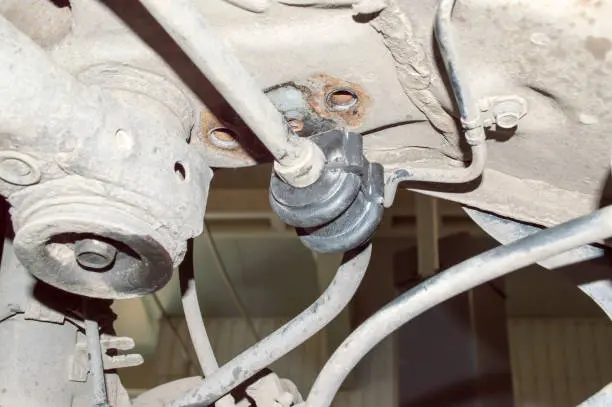 Comharthaí & Diagnóis Sway Bar Bushing 2025 - Ná Lig do Thorann Beaga iompú ina Fadhbanna Móra